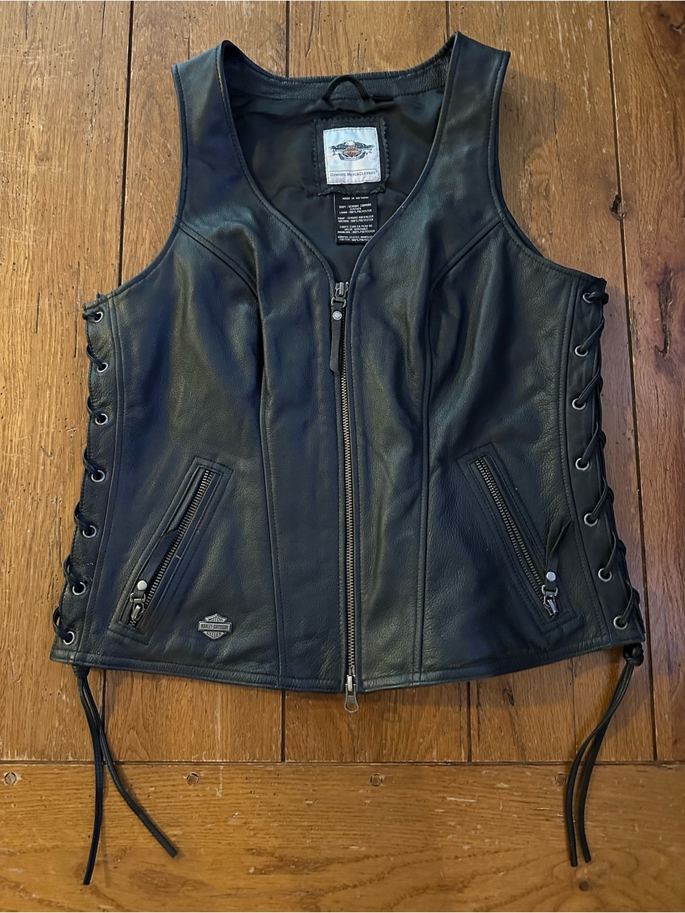 Vintage ladies, Harley Davidson, leather vest, zip front & lace-up sides size Lg